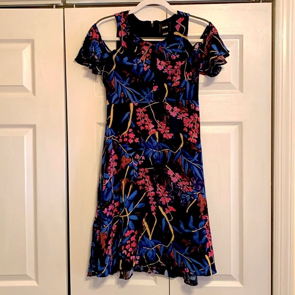 Anthropologie Maeve Elia Cold Shoulder Dress, size 6, EUC - Picture 2 of 12